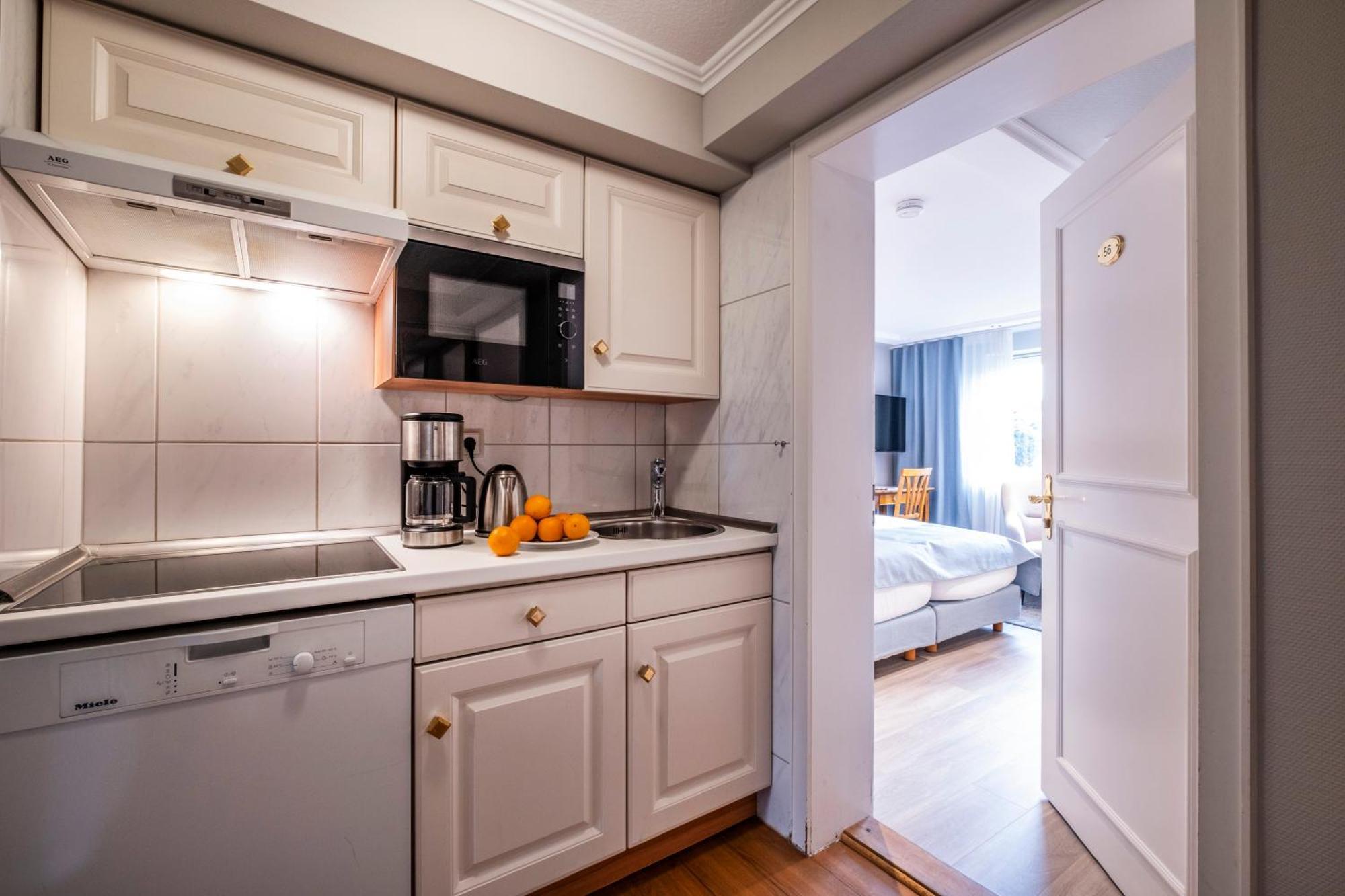 Buengers Apartment-hotel Mit Sommerstrandkorb & Gartensauna 4* Strande